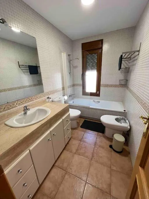 Casa Con Piscina En El Centro De Marbella.别墅 度假居 马尔韦利亚