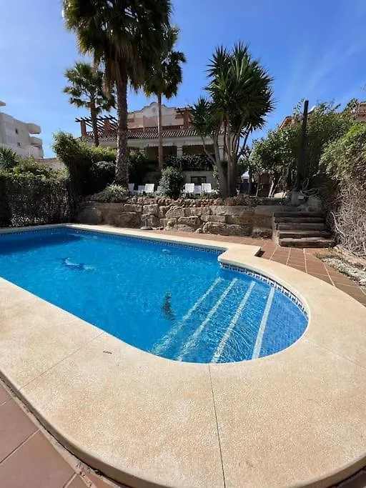 Casa Con Piscina En El Centro De Marbella. Villa Holiday home