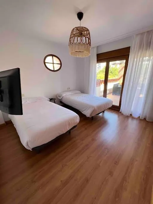 Casa Con Piscina En El Centro De Marbella. Villa Holiday home Marbella